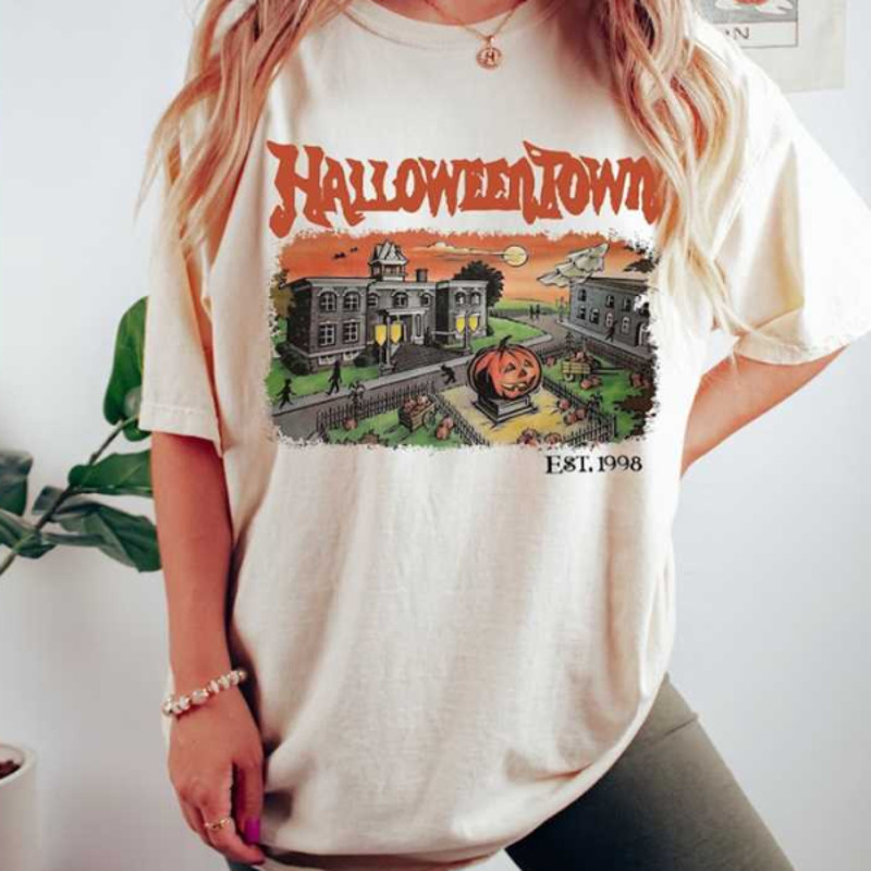 MR1010202314364comfortcolorshalloweentownandchillshirthalloweenpartyimage1jpg