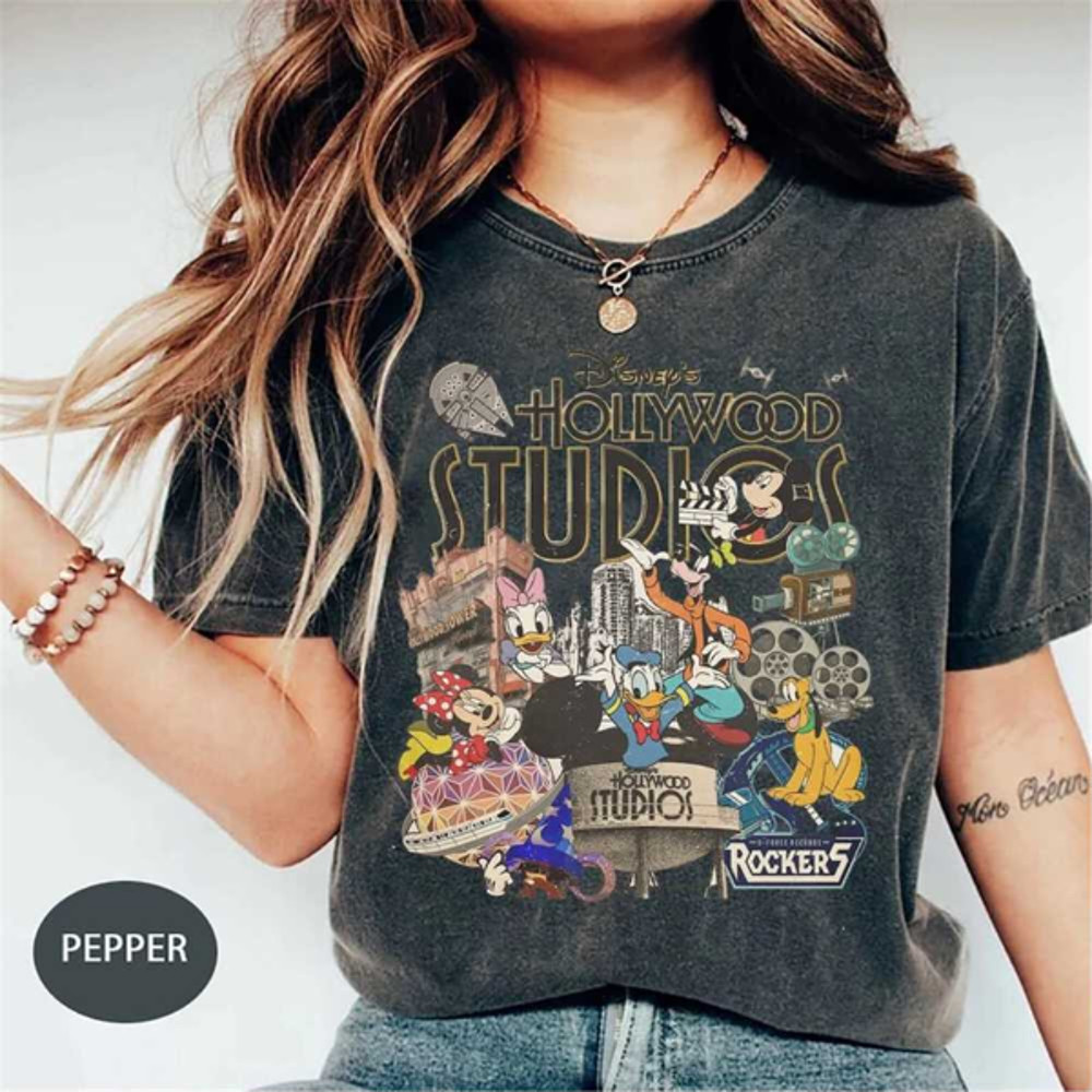 MR910202316458comfortcolorretrodisneyhollywoodstudiosshirthollywoodimage1jpg
