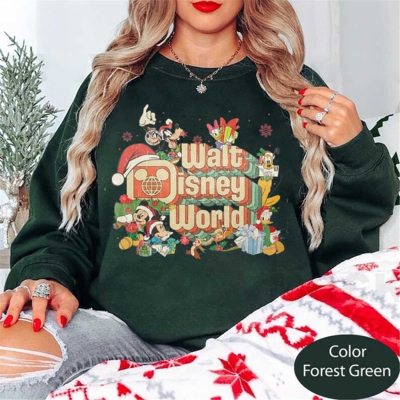 MR9102023135919vintagewaltdisneyworldchristmassweatshirtdisneylandimage1jpg