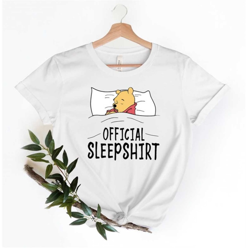 MR2182023175410poohofficialsleepingshirtpoohbearshirtwinniethepoohimage1jpg