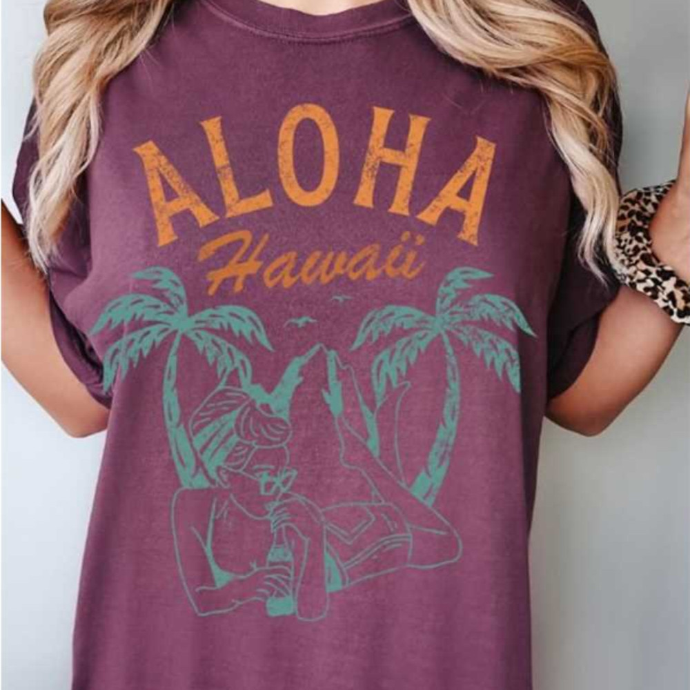 MR2182023103019alohateehawaiigraphicteealohahawaiitshirtbohoteevineyardjpg