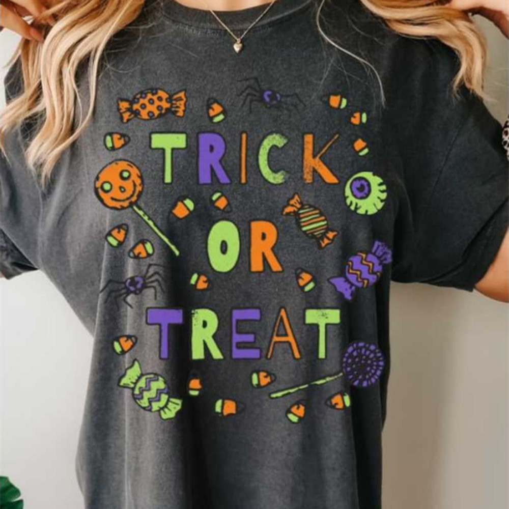 MR218202385155comfortcolorsspookytshirtstrickortreatteehalloweenpepperjpg