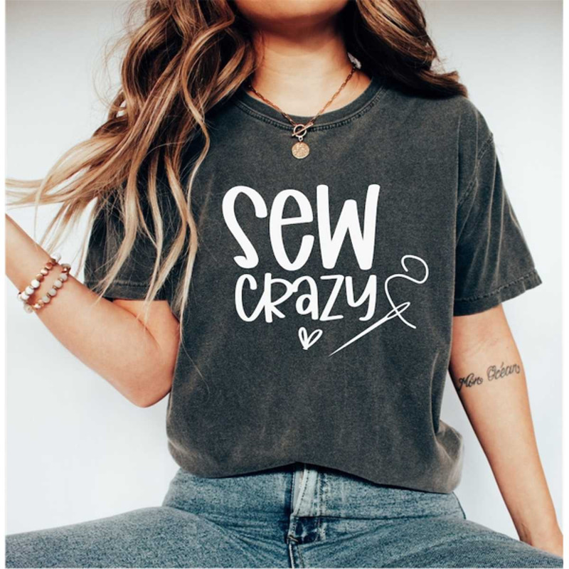MR188202317176sewcrazyfunnysewingshirtsewinggiftfunnysewingteesimage1jpg