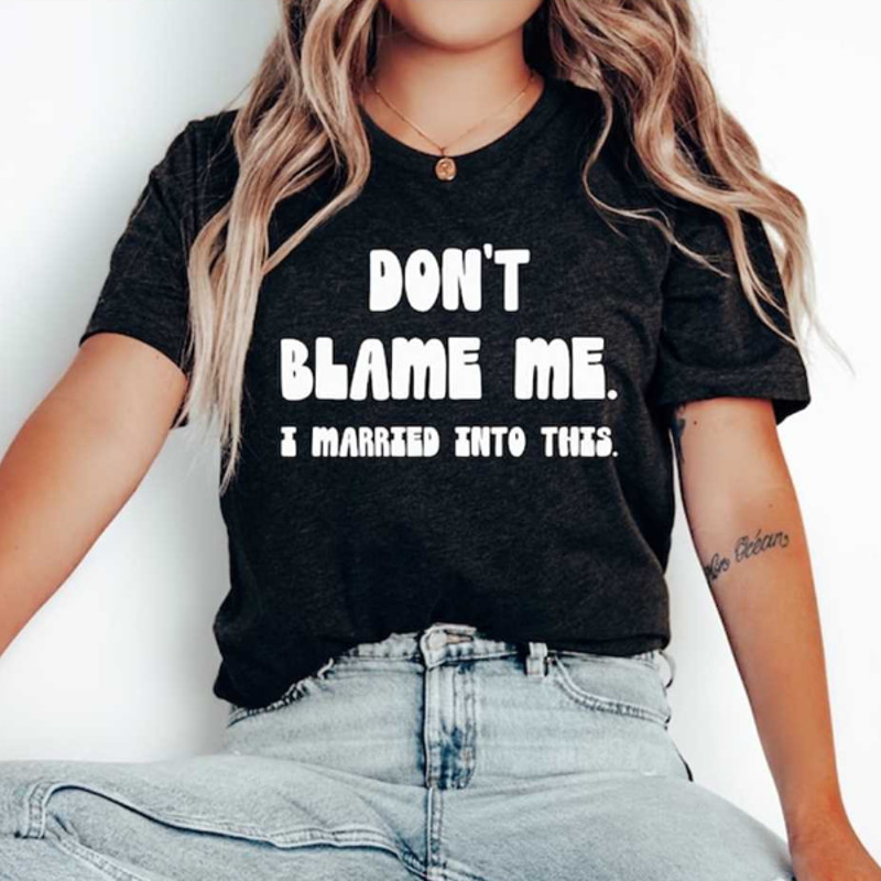 MR1882023124555dontblamemeimarriedintothisfunnyfamilyreunionimage1jpg