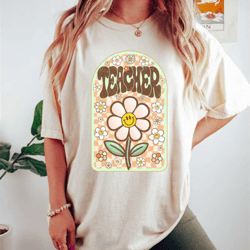 teacher daisy shirt, retro teacher shirt, groovy teacher shirt, teacher outfits, teacher t-shirts, cute teacher clothes,