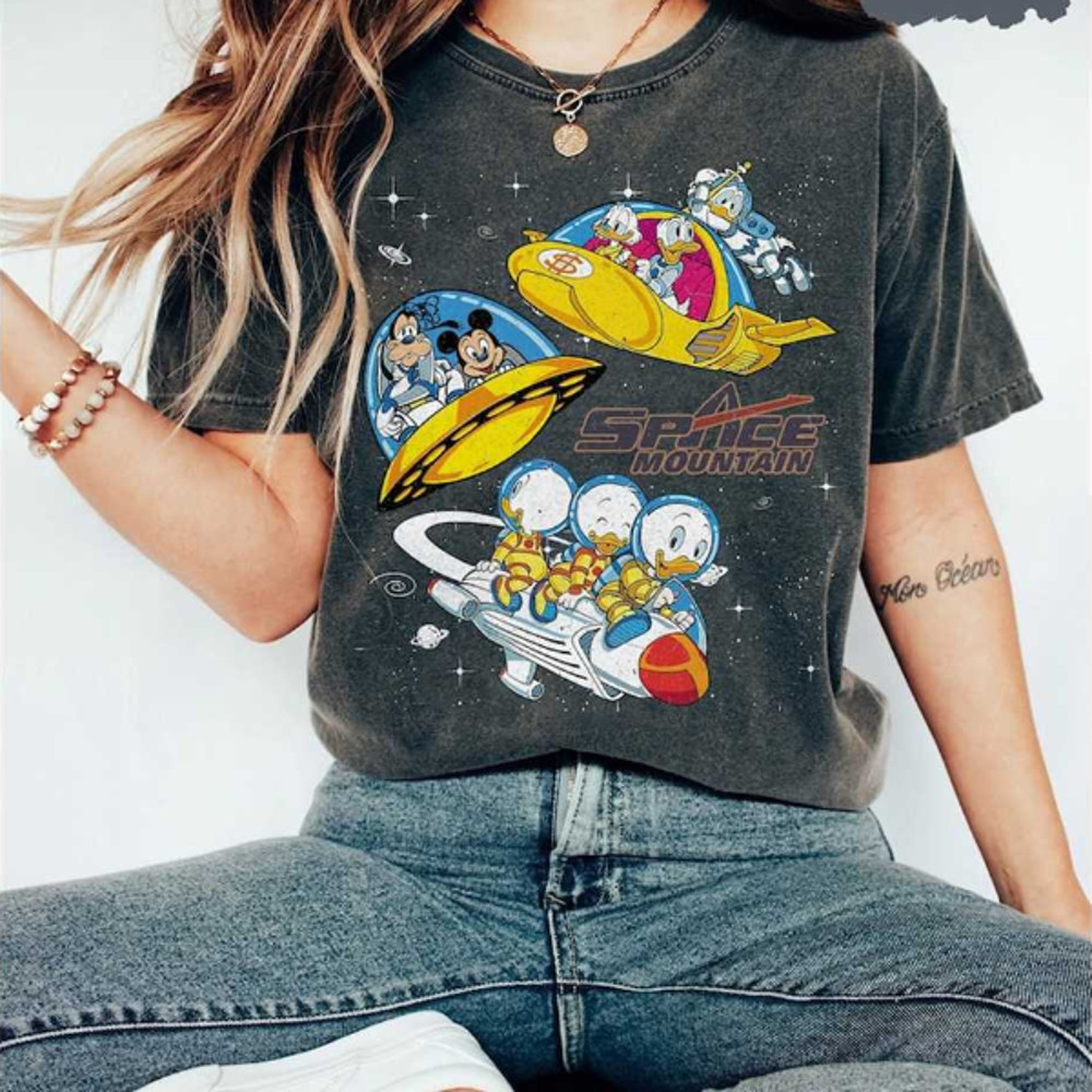 MR188202311135disneyspaceastronautscomfortcolorsshirt90sspaceimage1jpg