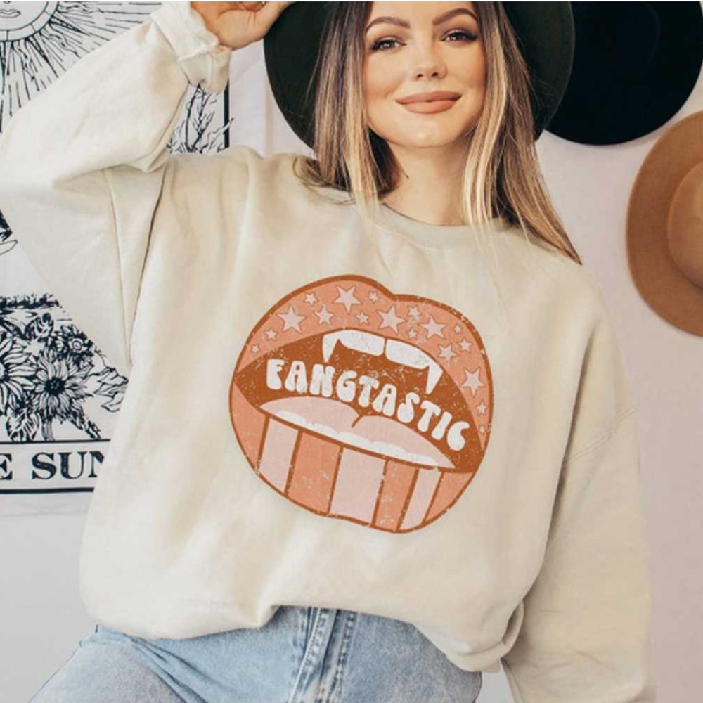 MR1682023105542fangtasticretropulloversweatshirthalloweendraculaimage1jpg