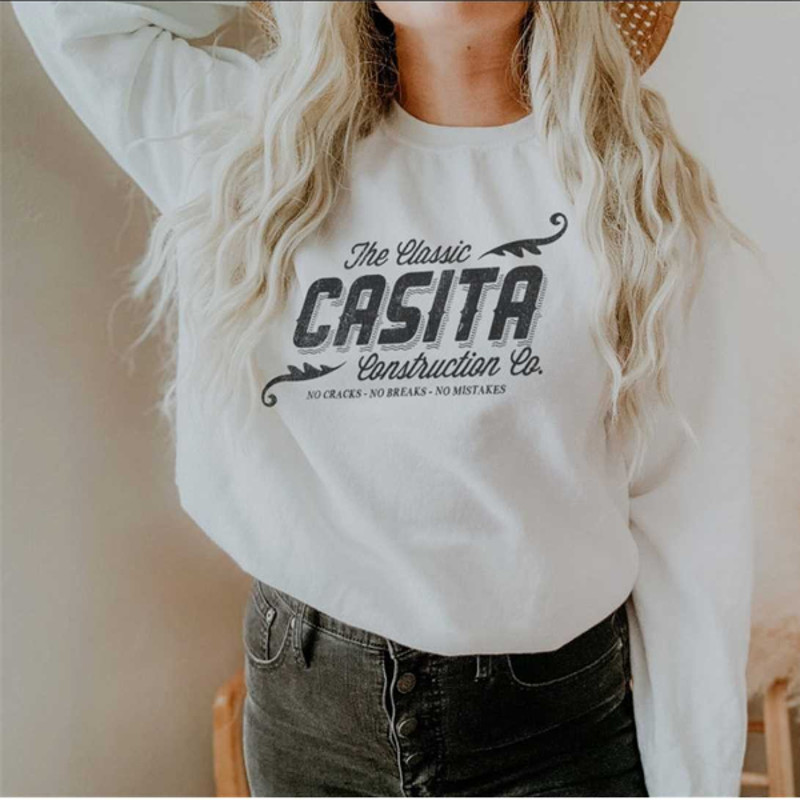 MR158202317598casitaconstructioncoencantodisneyinspiredpulloverimage1jpg