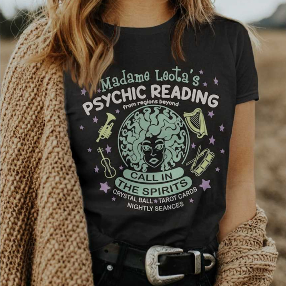 MR14820231420madameleotaspsychicreadingshauntedmansiondisneyimage1jpg