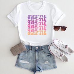 Swiftie Fan Tee Swiftie T-Shirt, I am a Swiftie Shirt, Taylor Girls Shirt, First Concert Outfits, Retro Swiftie Shirt, E