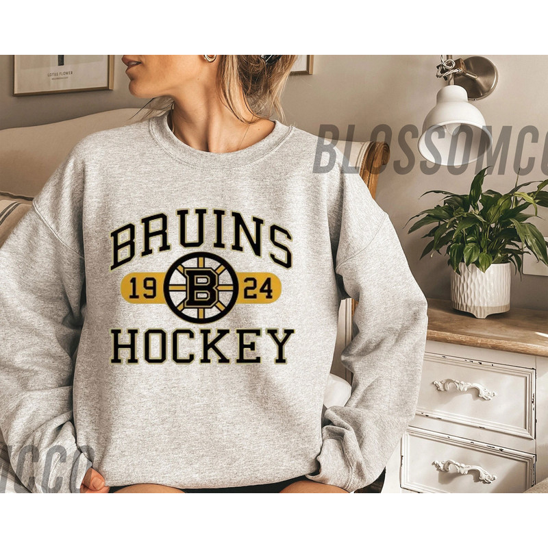Vintage Boston Bruins Shirt, Boston Bruins Hockey Sweatshirt, Boston Hockey T-shirt, Hockey College Sweater, Hockey Fan Gifts, Bruins Tee.jpg