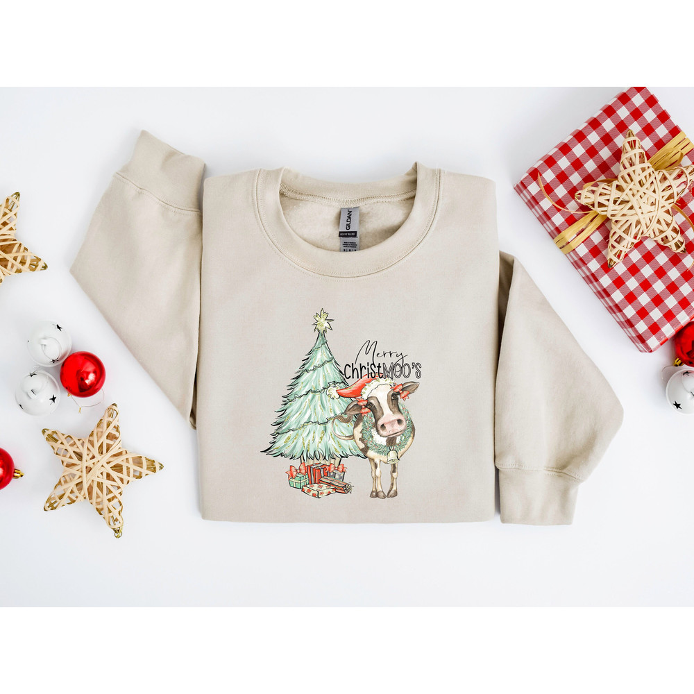 Christmas Sweatshirt, Womens Christmas Sweatshirt, Merry Christmoos, Christmas Cow Shirt, Cute Cow Christmas Sweatshirt, Christmas Gift.jpg