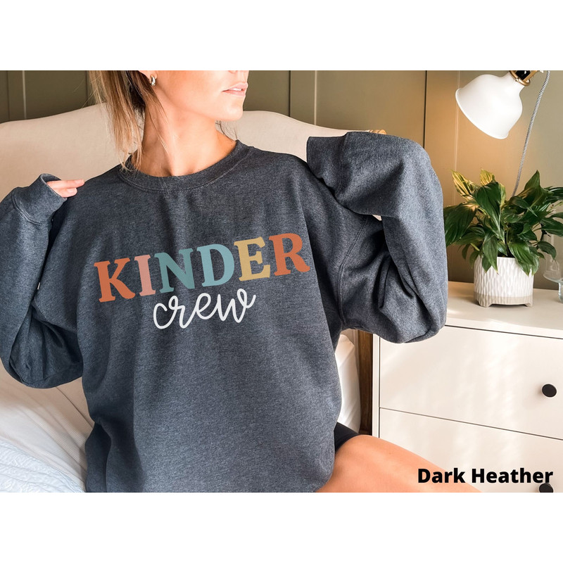 Kinder Crew Kindergarten Teacher Sweatshirt Para Shirt Kindergarten Para Sweater Teacher Gift Back to School Shirt Teacher Appreciation Gift 2.jpg
