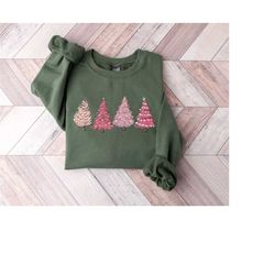 christmas tree sweatshirt for women, christmas shirt, winter sweatshirt, christmas crewneck, holiday sweaters, women chr