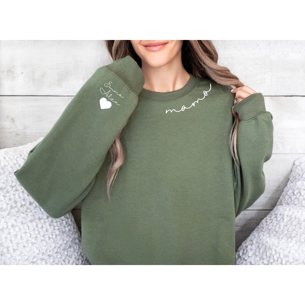 Custom Mama Sweatshirt with Kid Name on Sleeve, Personalized Aunt Sweatshirt, Minimalist Momma Sweater, Christmas Gift for Mom, Gift for Her.jpg