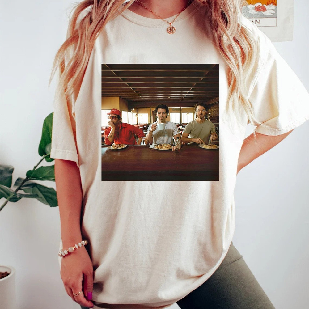 Jonas Brothers Vintage T-Shirt, Jonas Five Albums One Night Tour Shirt, Jonas Brothers 2023 Tour Shirt, Waffle House, Jonas Brother Merch.jpg