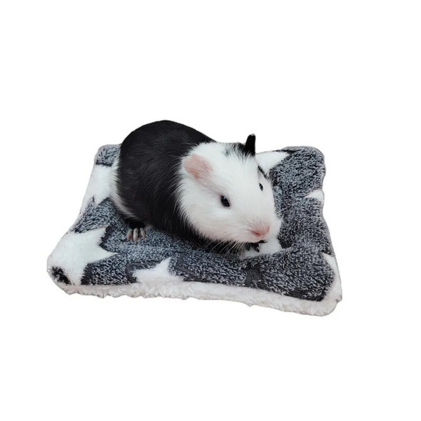 OFj8Guinea-Pig-Hamster-Warm-Mats-Bed-Hamster-Sleep-Pad-Squirrel-Hedgehog-Soft-Cushion-Rabbit-Chinchilla-Bed.jpg