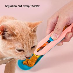 Portable Cat Feeding Scoop: Push-Button Design for Long Strip Snacks