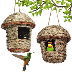 Handwoven Straw Bird Nest: Outdoor Garden Hanging Breeding House