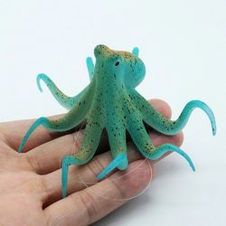 Octopus Aquarium Decoration: Glowing Effect for Underwater Ambiance