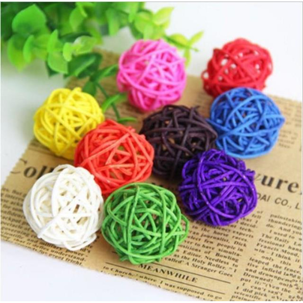 NilV10pcs-lot-Multicolor-Color-Sepak-Takraw-Parrot-Chewing-Toy-Ball-Pet-Bird-Scratching-Toy-Pet-Chewing.jpg