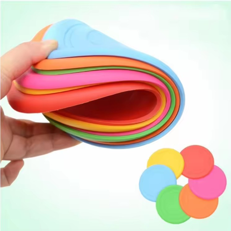 Durable Pet Frisbee Toy For Dogs Tear Resistant Rubber Flying Disc For Training And Fetch 3