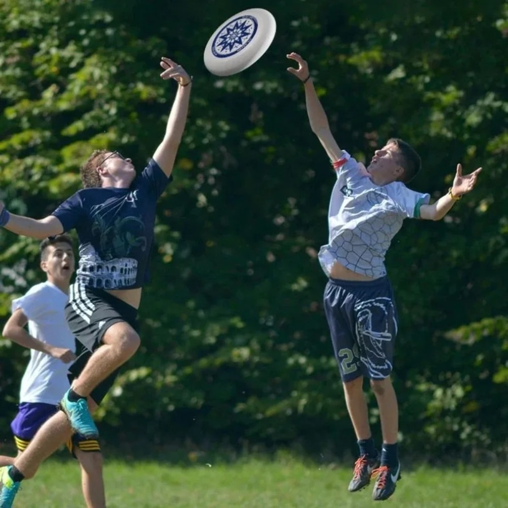 Durable Flying Disc For Outdoor Sports Anti Slip Edge For Beach Competition Use 2