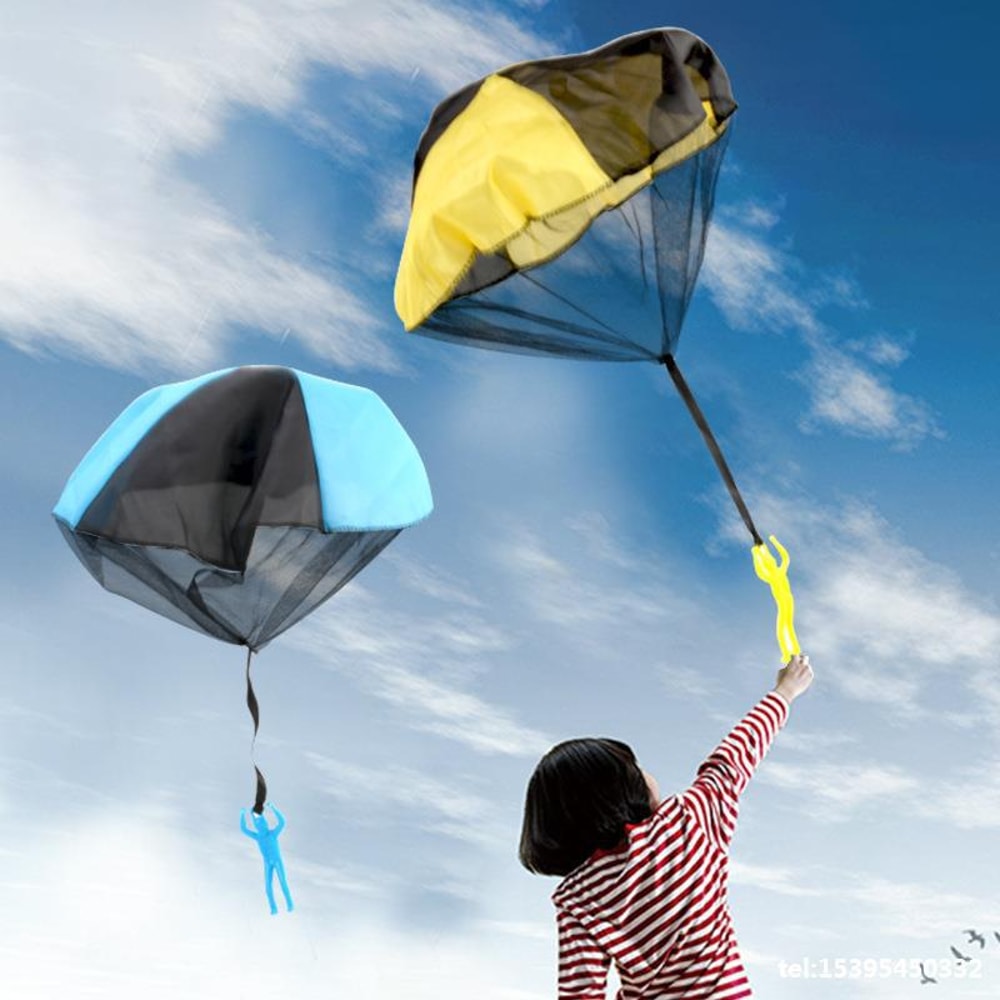 Tangle Free Parachute Toy For Kids Outdoor Flying Throwing Toy 2