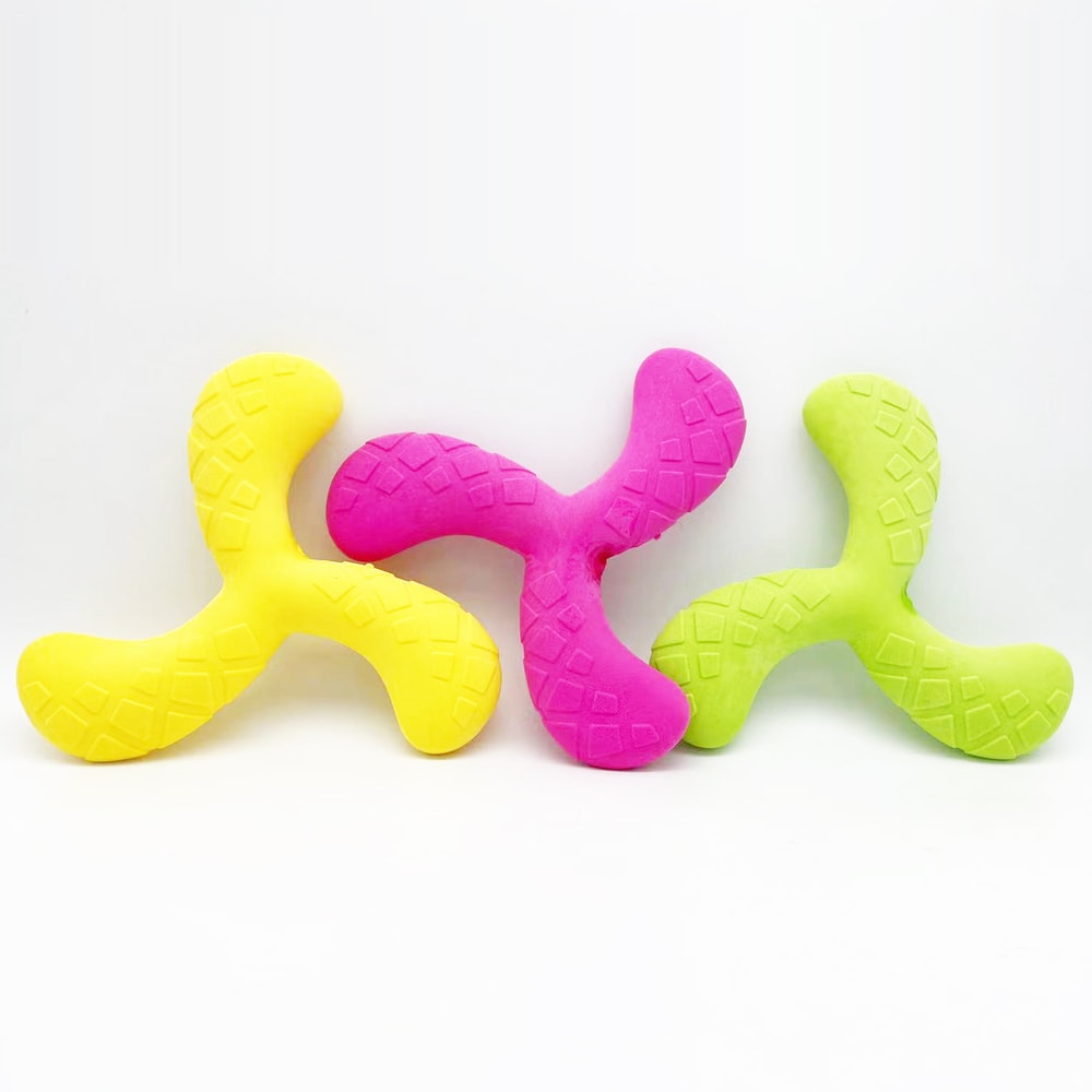 Floating Dog Toy Squeaky Dog Boomerang Toy For Water Fetch And Training 4