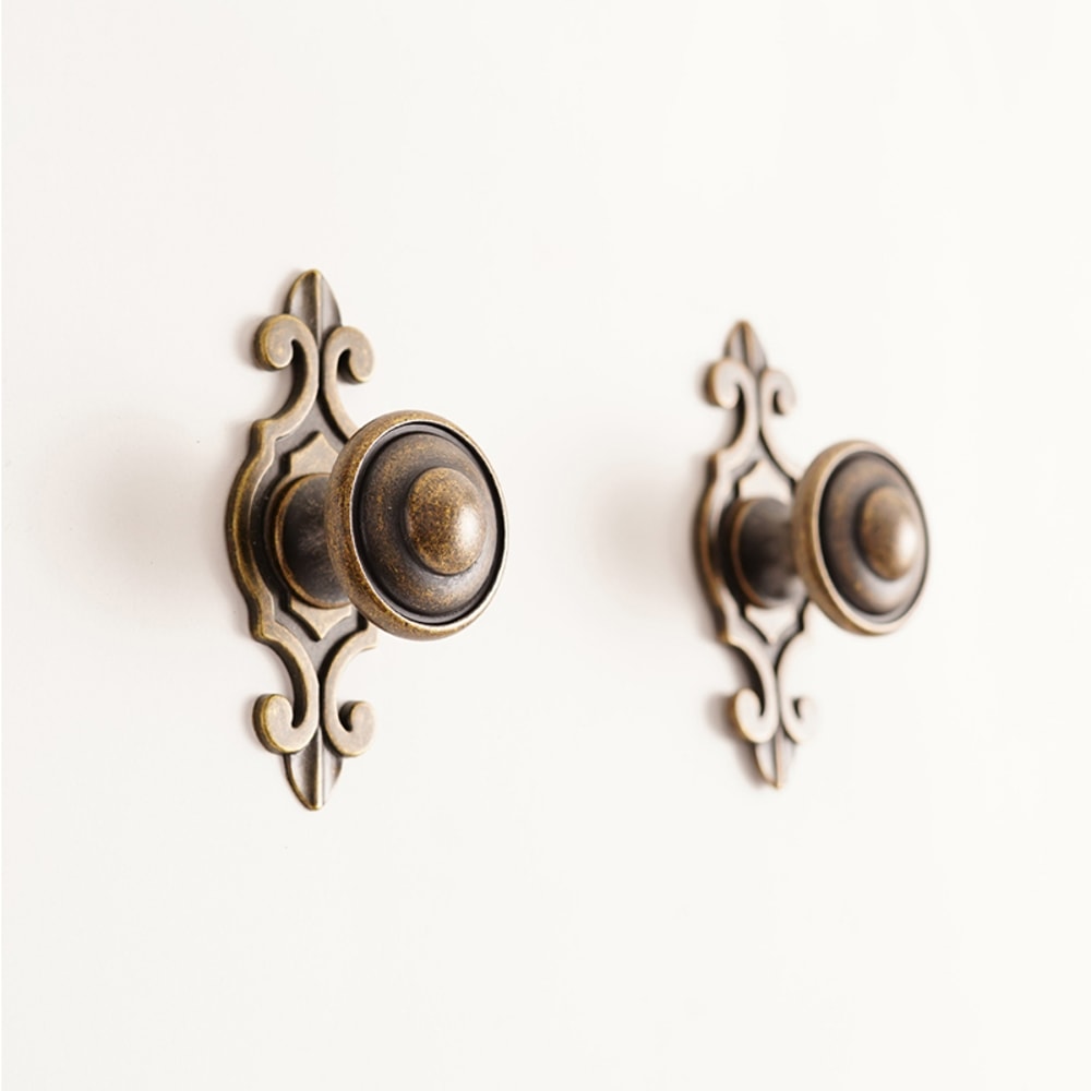 Vintage Brass Cabinet Knob Single Hole Antique Drawer And Wardrobe Pull 2