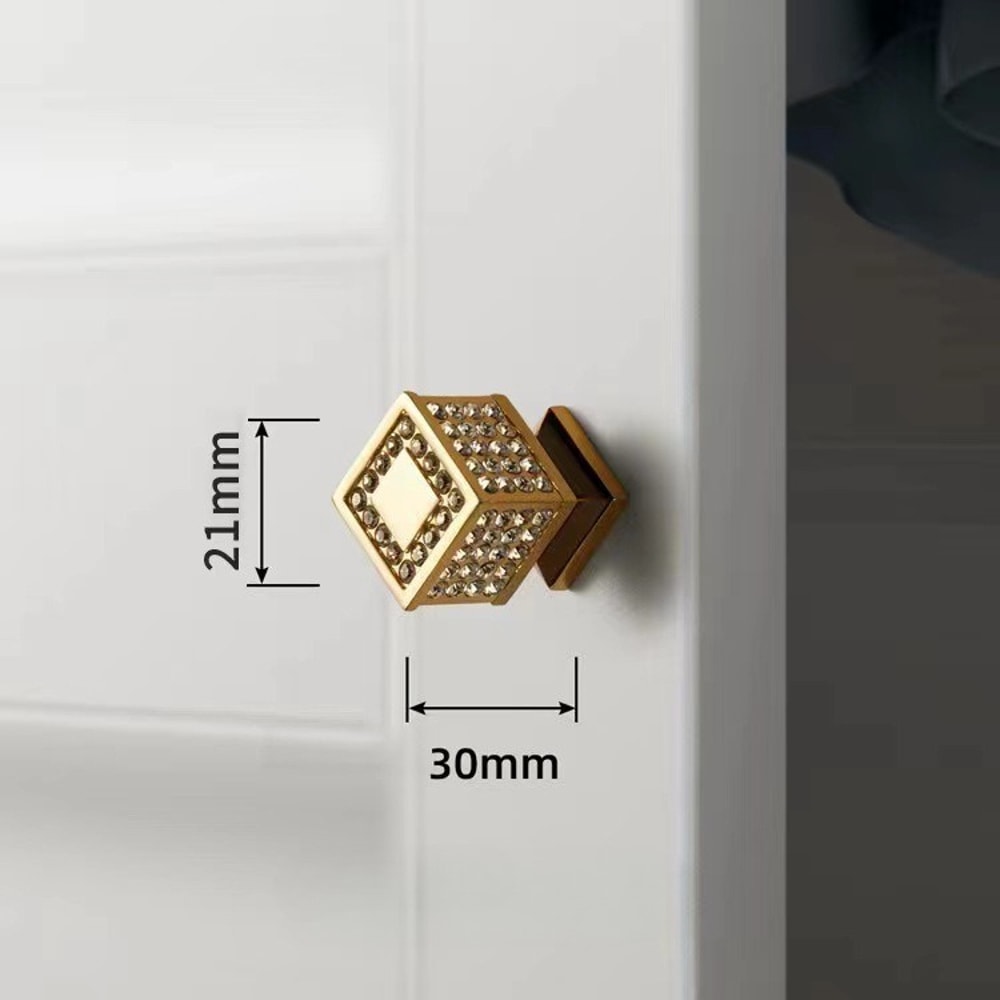 Luxury Crystal Cabinet Knob Single Hole Diamond Drawer Pull for Wardrobe and Cabinet Doors