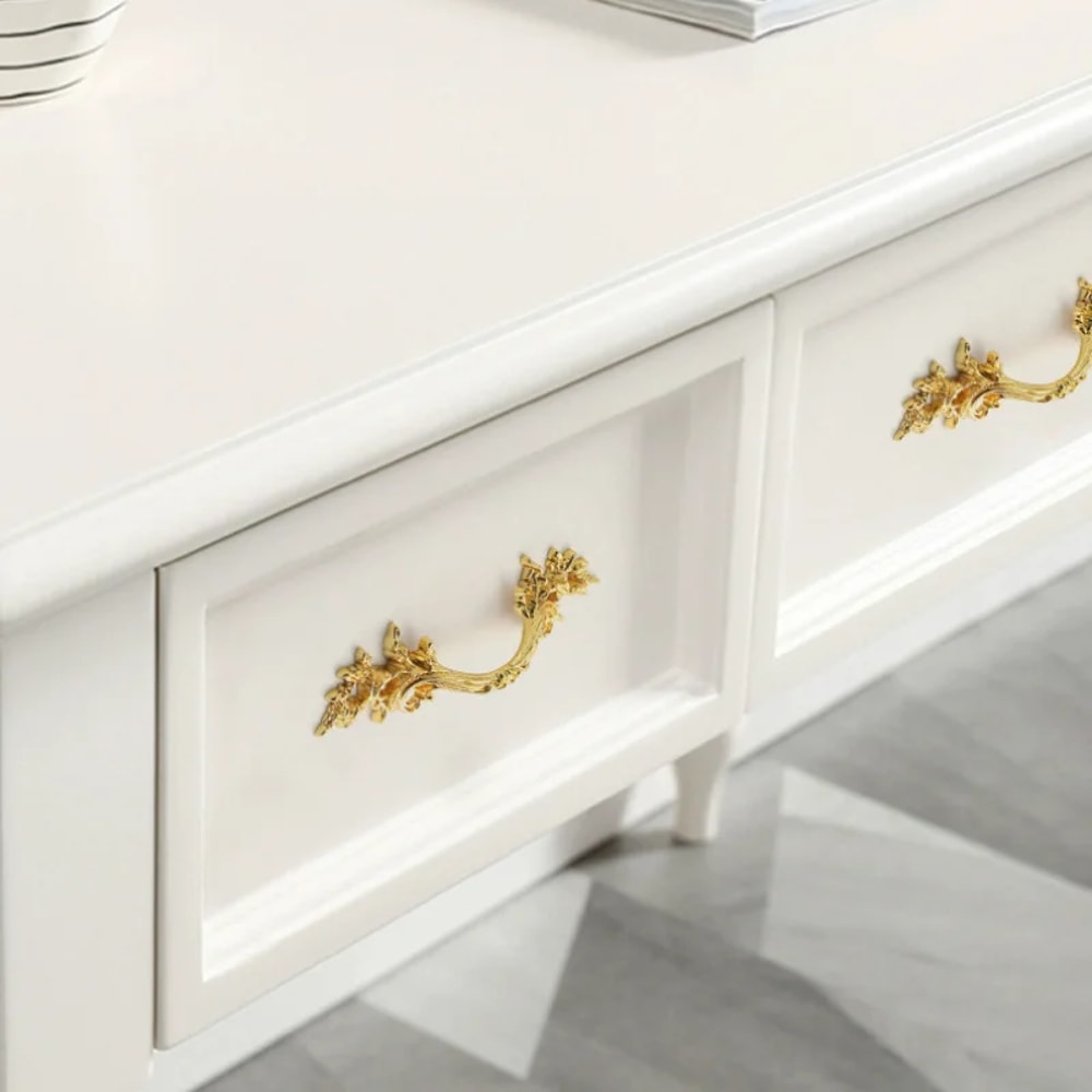 European Vintage Zinc Alloy Cabinet Handle for Drawers and Wardrobes