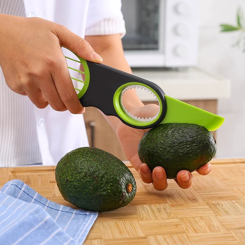 Avocado Slicer And Pitter Tool For Easy Peeling 3