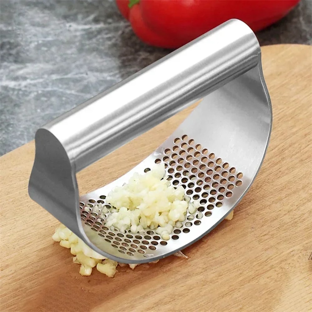 Stainless Steel Garlic Press Garlic Crusher Ergonomic Kitchen Gadget 0