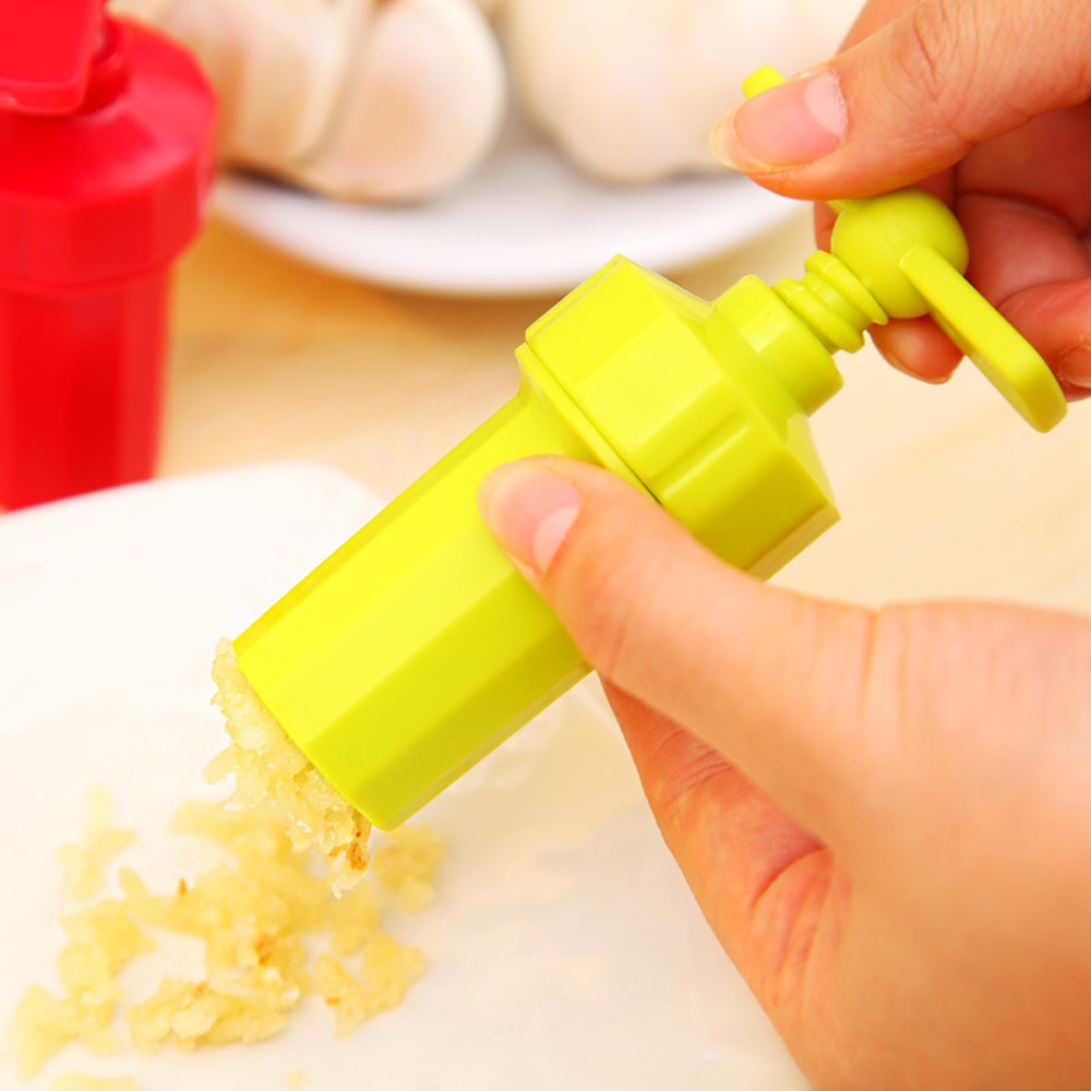 Effortless Stainless Steel Garlic Press Crusher Heavy Duty Garlic Mincer & Kitchen Garlic Press Tool