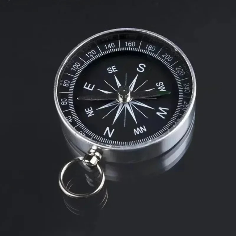 Portable Adventure Compass Keychain Mini Compass Keychain for Outdoor Travel