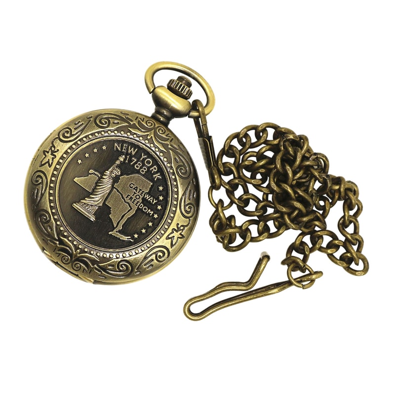 Vintage Metal Pocket Compass Portable Navigation Tool for Camping & Hiking