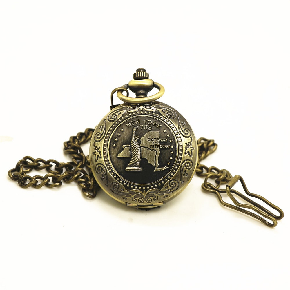 Vintage Metal Pocket Compass Portable Navigation Tool for Camping & Hiking