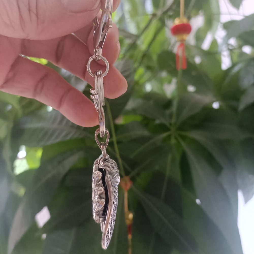 Unique Keychain for Men and Women Fashionable Animal Keyring Gift