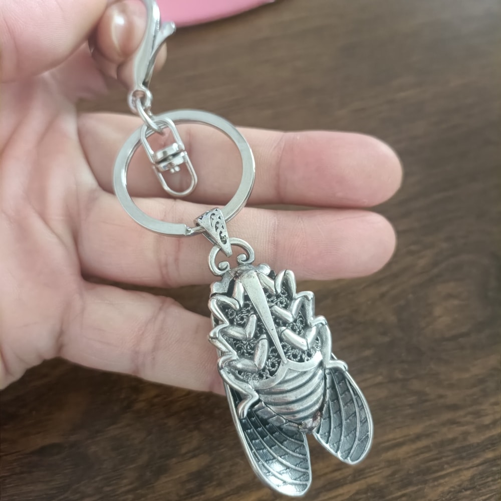 Unique Keychain for Men and Women Fashionable Animal Keyring Gift