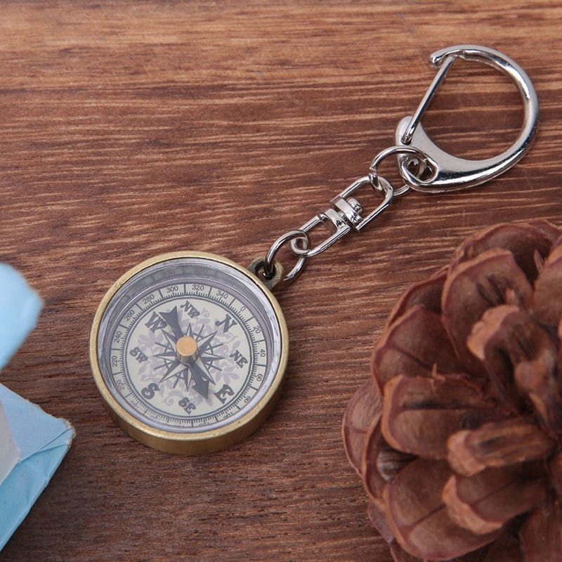 Vintage Outdoor Pocket Compass Keychain Compact Navigation Tool Set 0