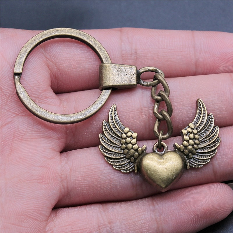 Vintage Bronze Heart Keychain with Angel Wing Charm for Men DIY Pendant Keyring