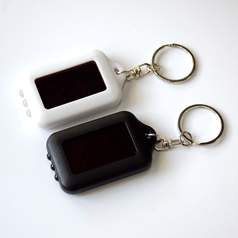 Solar Keychain Flashlight Portable Outdoor Emergency Mini Torch Light 1