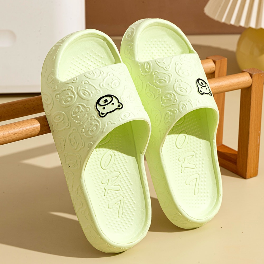 Trendy Summer Slippers for Men & Women Soft Comfy Non-Slip Indoor Beach Slippers with Cute Bear Print