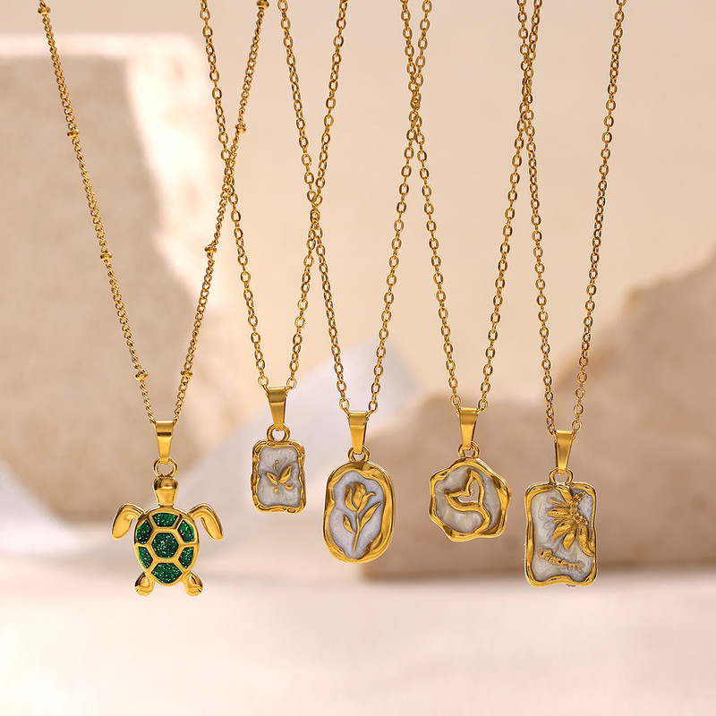 Elegant Charm Drip Oil Rose Flower Pendant Necklace for Women, Gold Color Stainless Steel Clavicle Fish Tail Chain