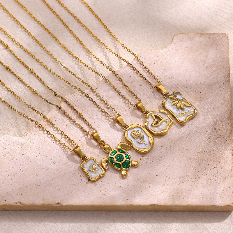 Elegant Charm Drip Oil Rose Flower Pendant Necklace for Women, Gold Color Stainless Steel Clavicle Fish Tail Chain