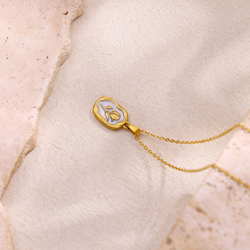 Elegant Charm Drip Oil Rose Flower Pendant Necklace for Women, Gold Color Stainless Steel Clavicle Fish Tail Chain