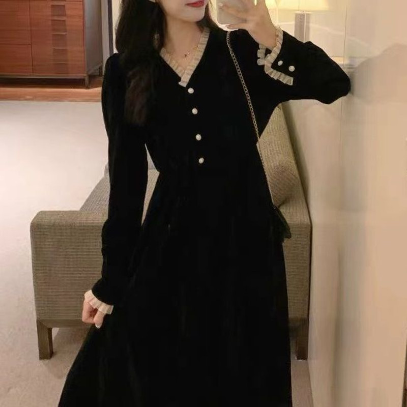 Retro Black Velvet Dress, Hepburn Style V Neck, Slim Fit Long Skirt for Autumn Winter