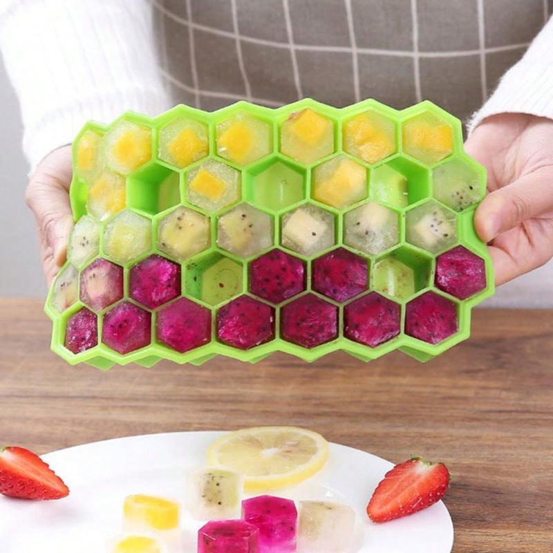 Premium Honeycomb Silicone Ice Tray With Cover Easy Release Stackable Ice Cube Mold 2