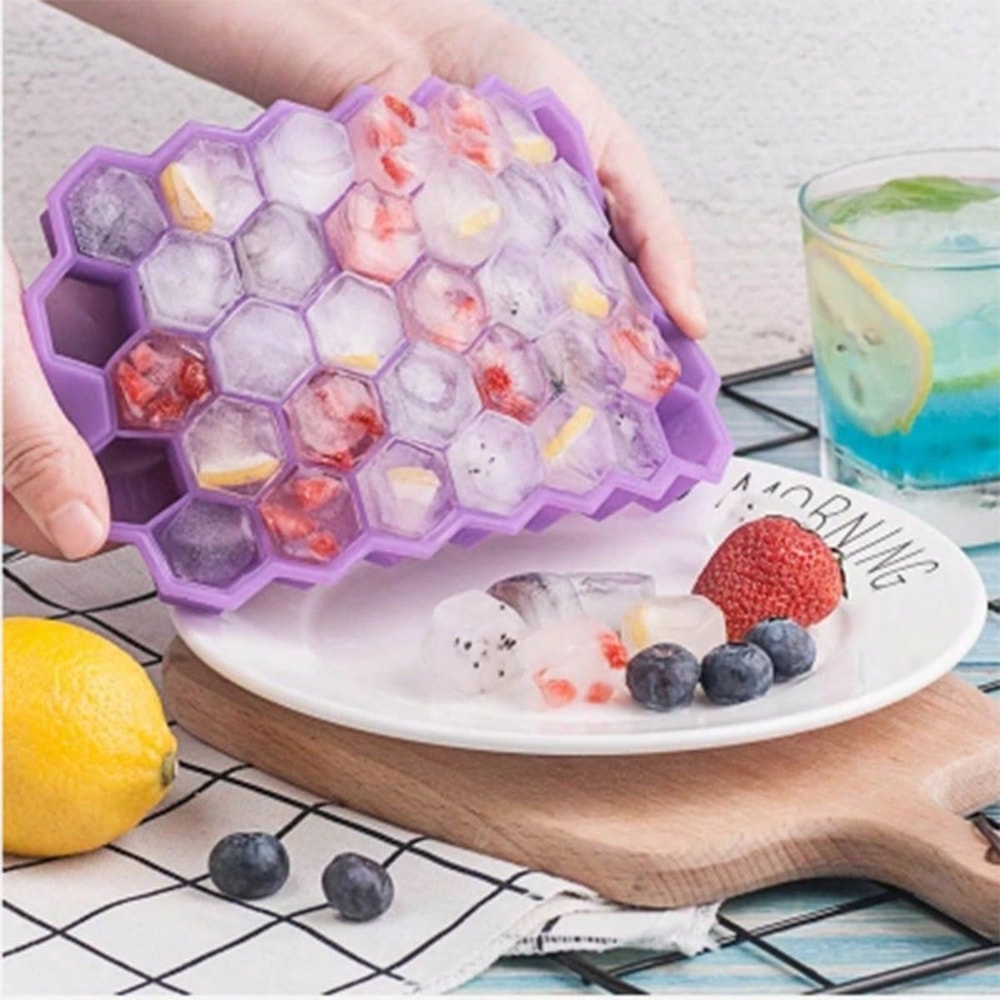 Premium Honeycomb Silicone Ice Tray With Cover Easy Release Stackable Ice Cube Mold 3